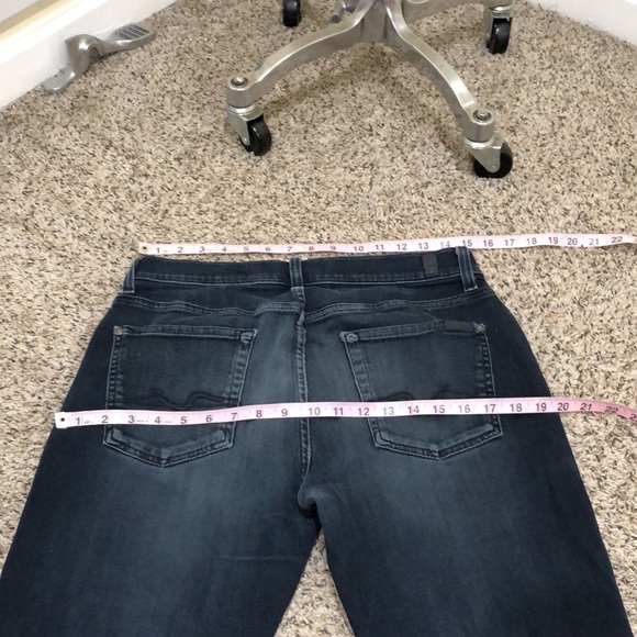 7 for All Mankind Standard Straight Leg Jeans Size 30 30x32 Distressed Dark Blue - Picture 4 of 10